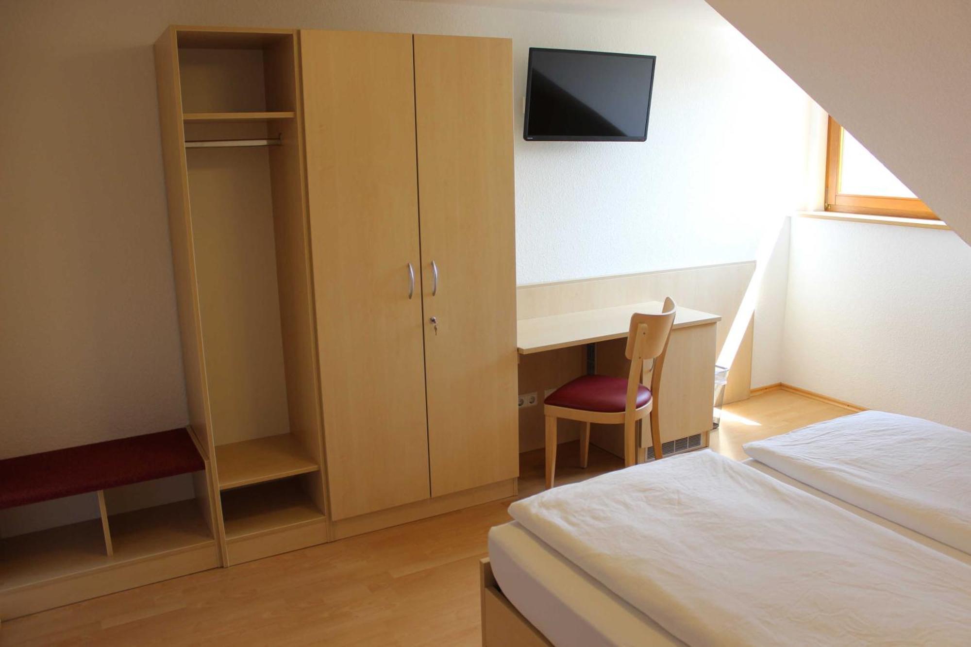 Gaestehaus Zum Wolffenturm Lehrensteinsfeld 객실 사진